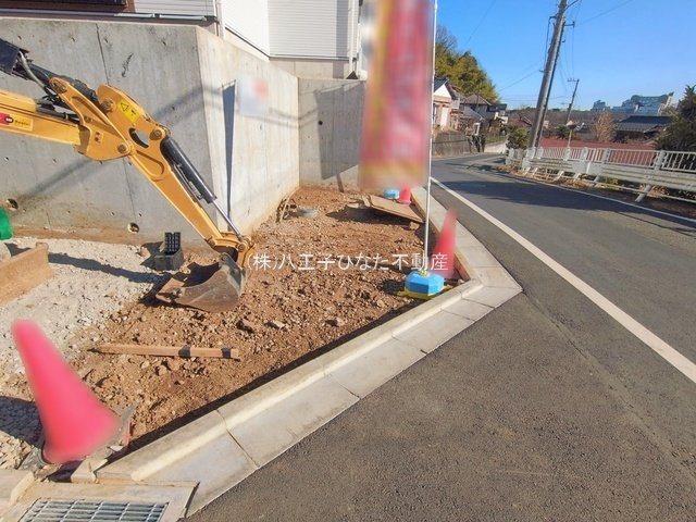 祝：成約済み　八王子市　上柚木　新築戸建て　２期の前面道路含む現地写真|～仲介手数料無料☆八王子ひなた不動産～　八王子市上柚木　新築戸建て