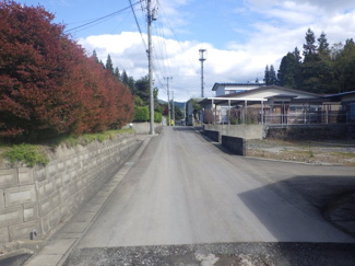 【前面道路含む現地写真】 | 大館市池内字上野・中古住宅