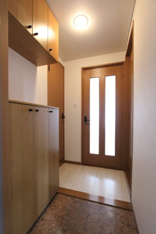 エメラルドノービレⅡの玄関