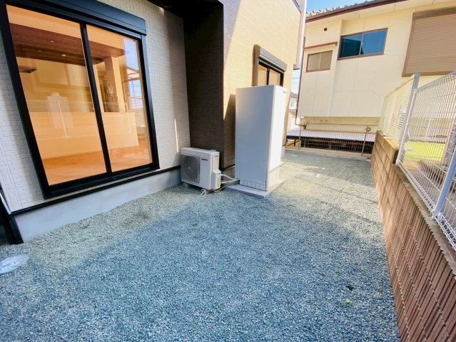 ブルーミングガーデン/東区/山ノ内3丁目/全2棟/2号棟の庭