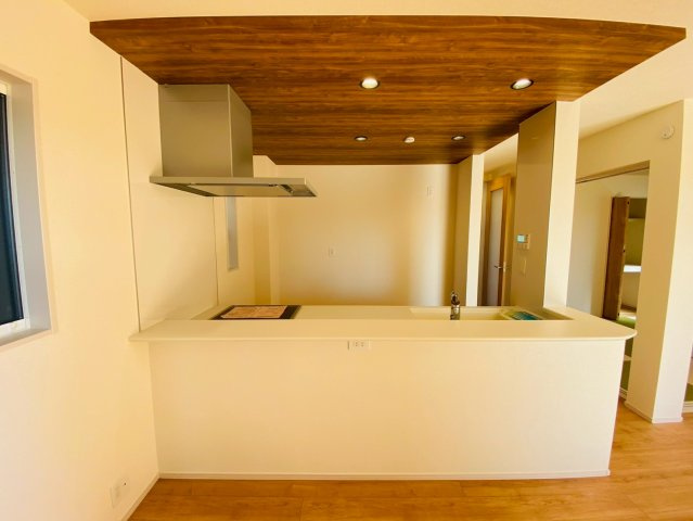 ブルーミングガーデン/東区/山ノ内3丁目/全2棟/2号棟の居間・リビング