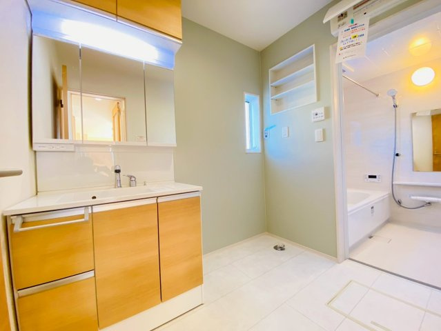 ブルーミングガーデン/東区/山ノ内3丁目/全2棟/2号棟のランドリースペース