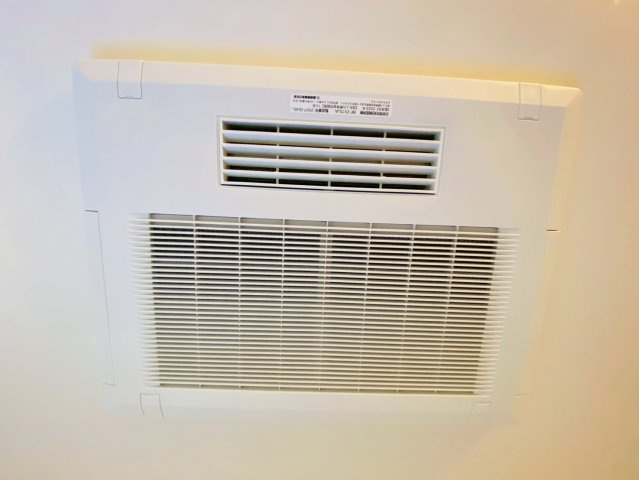 ブルーミングガーデン/東区/山ノ内3丁目/全2棟/2号棟の冷暖房・空調設備