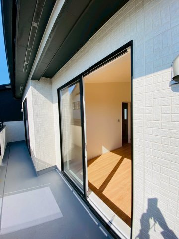 ブルーミングガーデン/東区/山ノ内3丁目/全2棟/2号棟のバルコニー