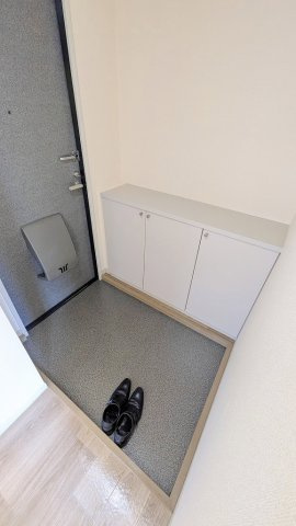 イーストパークAの玄関