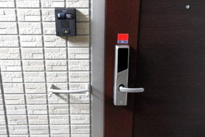 【玄関】 | ウエストヒルズ