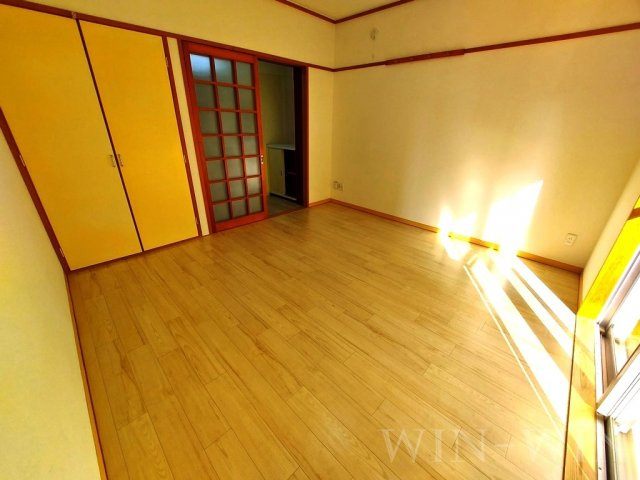 カーサ南栄の居間・リビング