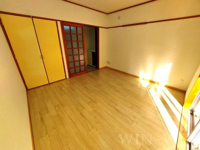 カーサ南栄の居間・リビング