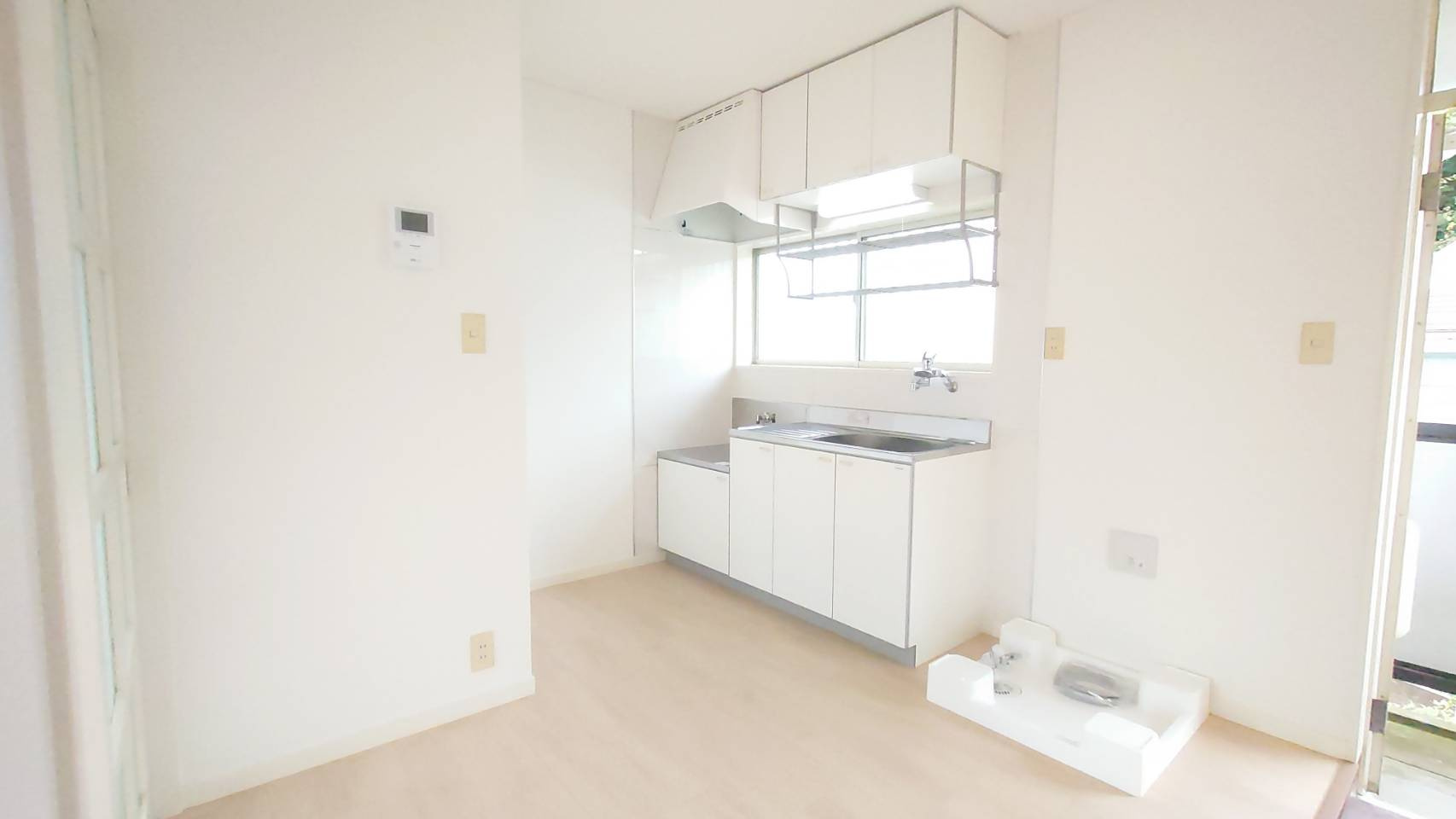 コートハウス原田A棟の居間・リビング