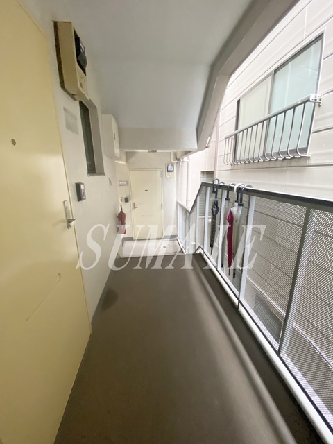 コスモ壱番館のその他共用部分|共用廊下になります。