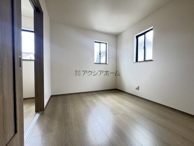 所沢市中新井3丁目・全2棟　新築一戸建　B号棟の洋室|洋室5.2帖