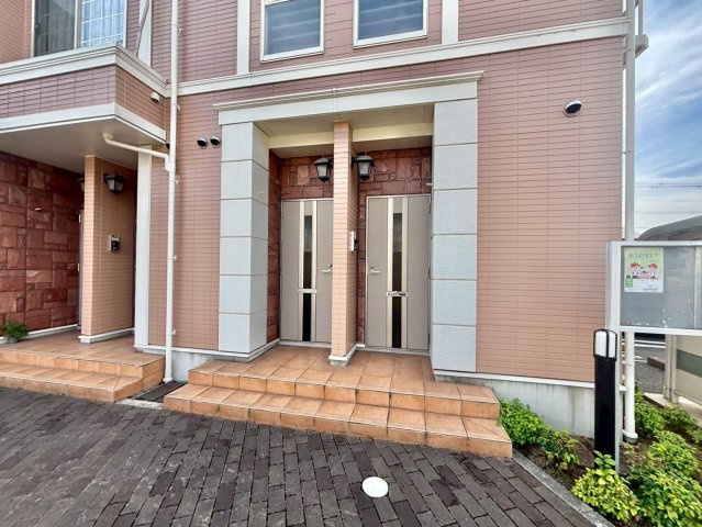 フローリアン・Fのエントランス