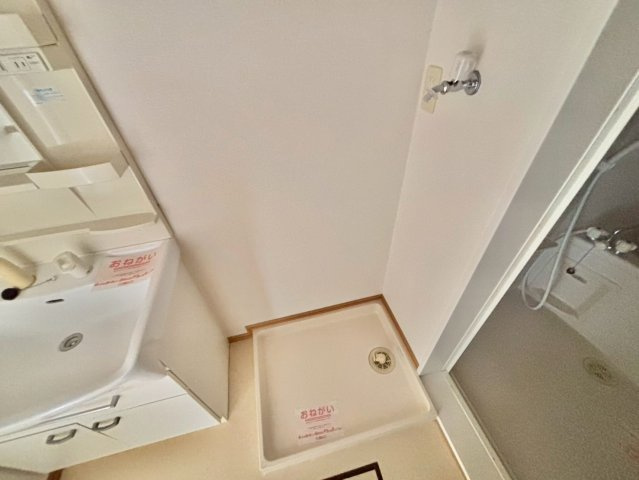 フローリアン・Fの洗面所