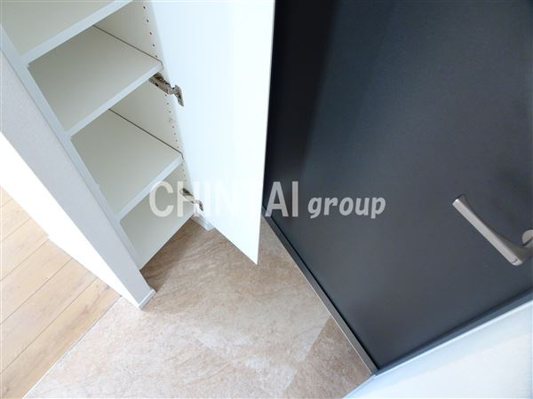 ミレドゥーエ下北沢Ⅰの玄関