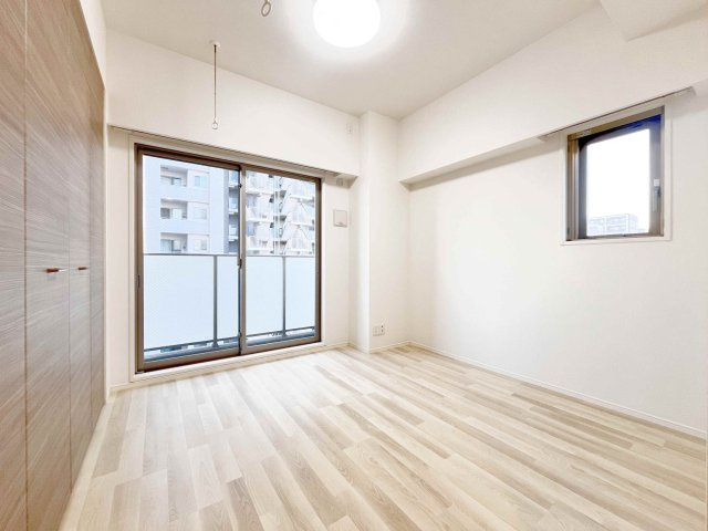 GROWS堀切菖蒲園AZの洋室