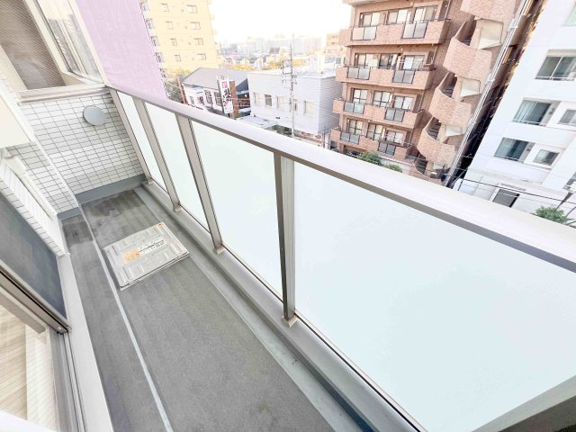 GROWS堀切菖蒲園AZのバルコニー