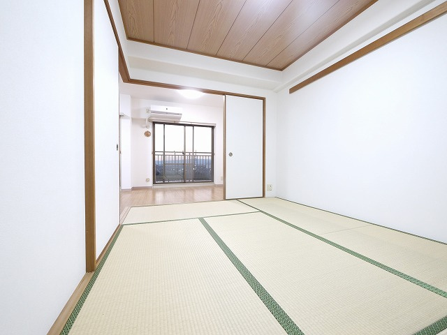 天理二階堂パーク・ホームズの和室|和室があれば客間としても活用できます