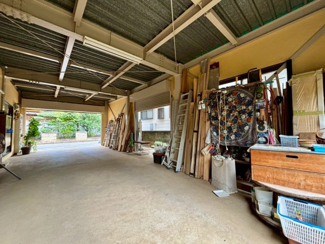 野田市三ツ堀　中古戸建　ビルトインガレージの駐車場|ビルトインガレージになります！