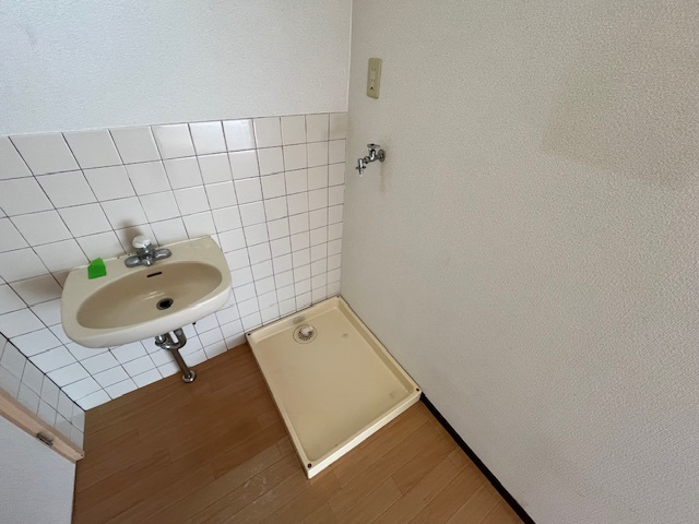 川端マンションの独立洗面台|別部屋イメージ写真