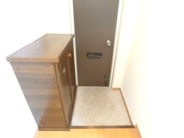 川端マンションの玄関|別部屋イメージ写真