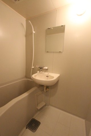 エメラルドノービレⅡの浴室