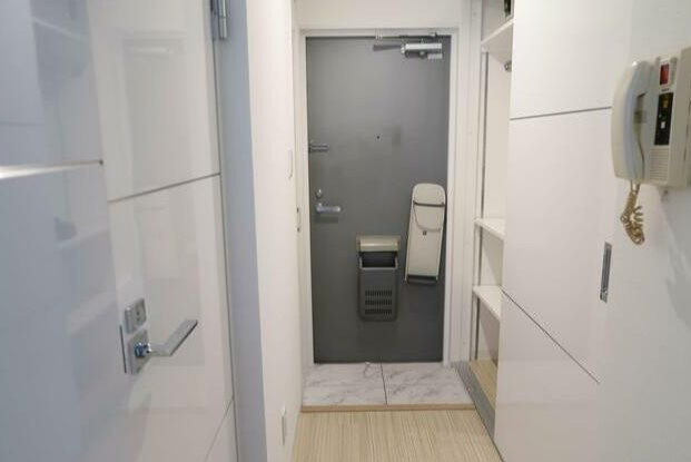 ライベスト武蔵小金井の玄関