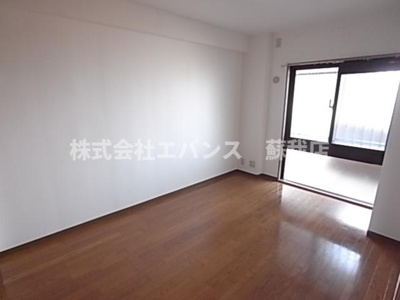 【洋室】 | ライオンズマンション千葉グランドタワー | 別部屋の写真になります。