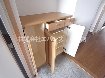 【収納】 | ライオンズマンション千葉グランドタワー | 別部屋の写真になります。