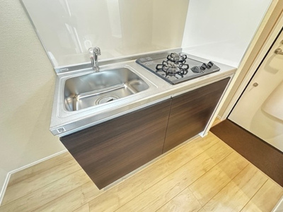 【キッチン】 | フェリオ葛城 | ※同物件・反転タイプの写真です