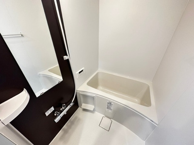 【浴室】 | フェリオ葛城 | ※同物件・反転タイプの写真です