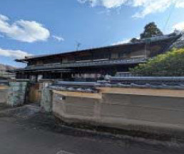 平群町下垣内貸家の外観