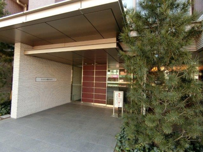 【エントランス】 | クレヴィア駒沢大学