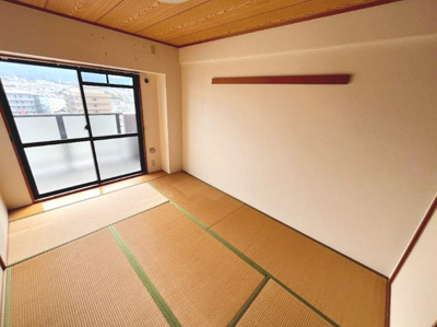 【和室】 | セザール和泉中央 | 【和室あります】イグサの香りで癒しの空間です♪リビングの横にあるので、お子様のお昼寝スペースにもいいですね♪