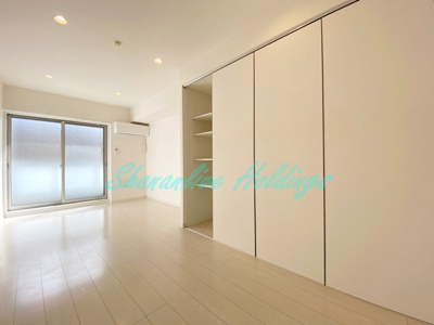 【居間・リビング】 | エムズステート金沢八景 | 白基調の明るい洋室♪