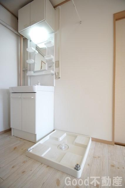 福岡市南区長丘２丁目の賃貸マンションの独立洗面台
