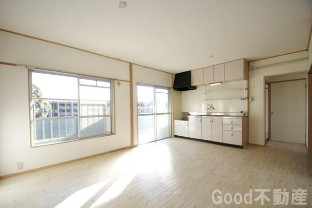 福岡市南区長丘２丁目の賃貸マンションの居間・リビング