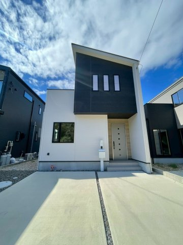 高浜市春日町一丁目8号棟　未入居物件の画像