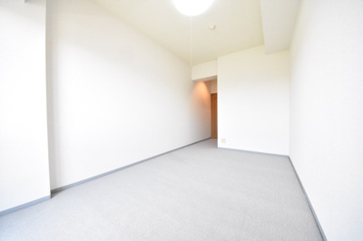 【居間・リビング】 | ファミールタワープラザ岡山