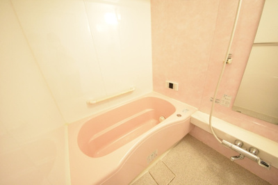 【浴室】 | ファミールタワープラザ岡山