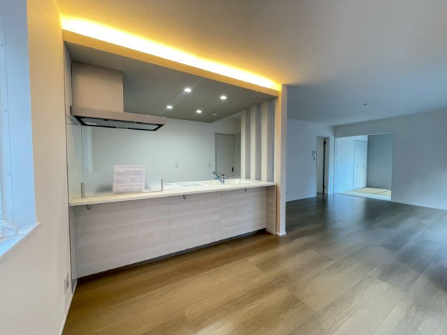 【居間・リビング】の画像