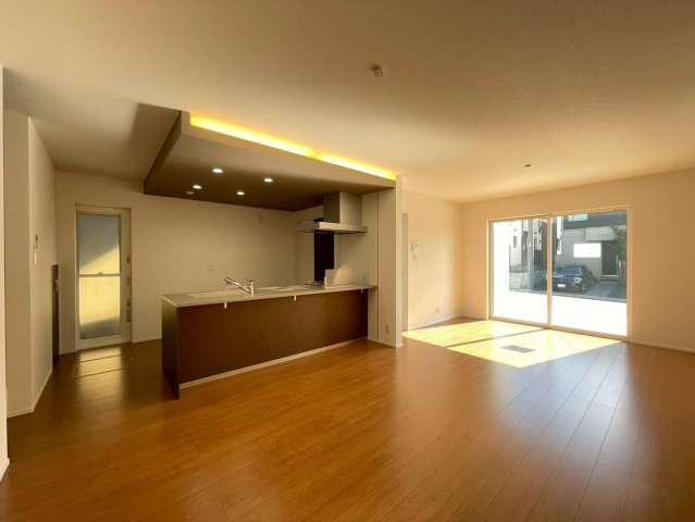 【居間・リビング】の画像