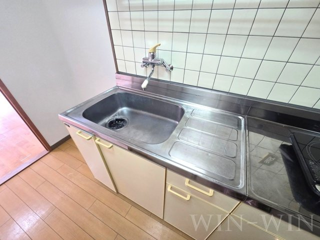 アーバンハイツ石塚のキッチン|イメージ（同建物内別部屋の写真です）