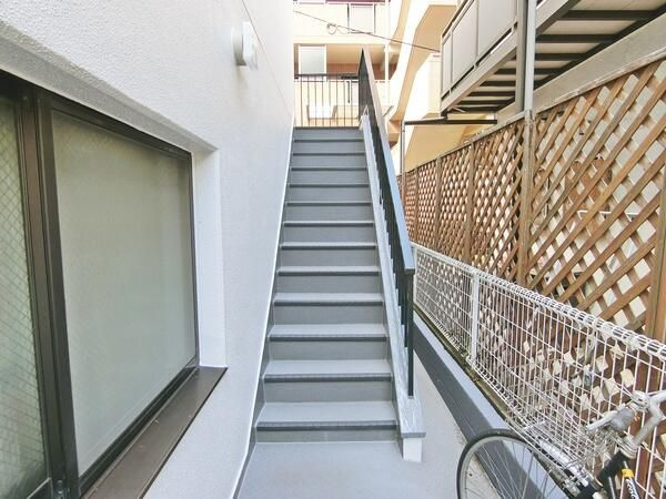 ラビアンローズのエントランス