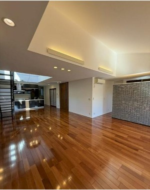  | 岩倉幡枝町　中古戸建【リビング42帖！】