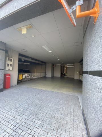 ファミール京都グランアクシスの駐車場
