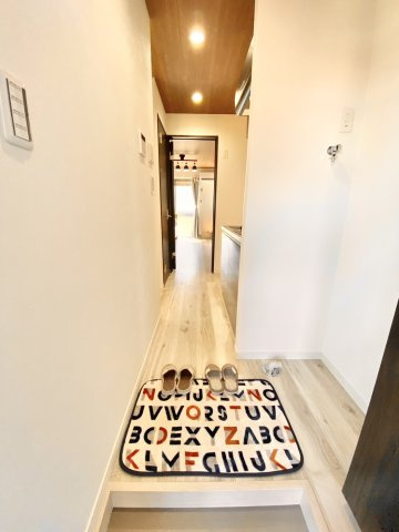 （仮称）和良比アパートの玄関|※同施工参考写真