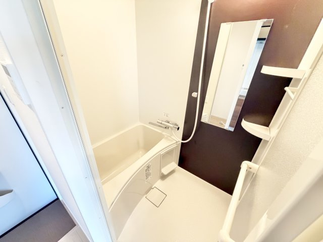 ラパオリーブの浴室