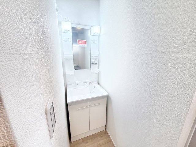 ラパオリーブの洗面所