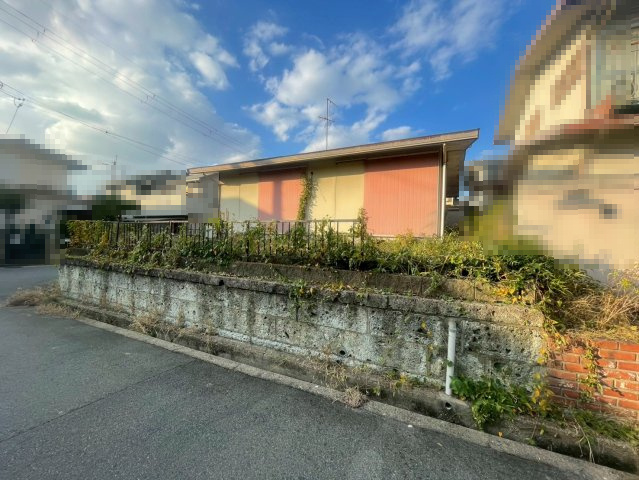 宇治市伊勢田町砂田の外観|間口が広く、建築プランの自由度が高い土地です。