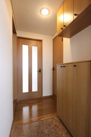 エメラルドノービレⅡの玄関